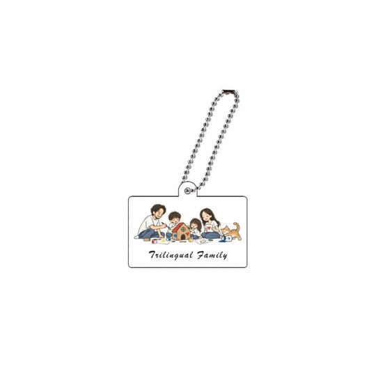 Trilingual Family アクキー